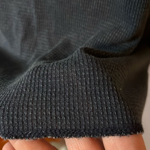 Cool American Eagle navy henley/ feather graphic waffle material  top Sz S - Picture 5 of 10